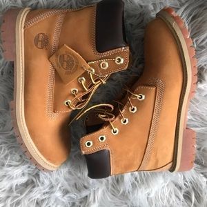 COPY - Timberland boots- wheat sz 5